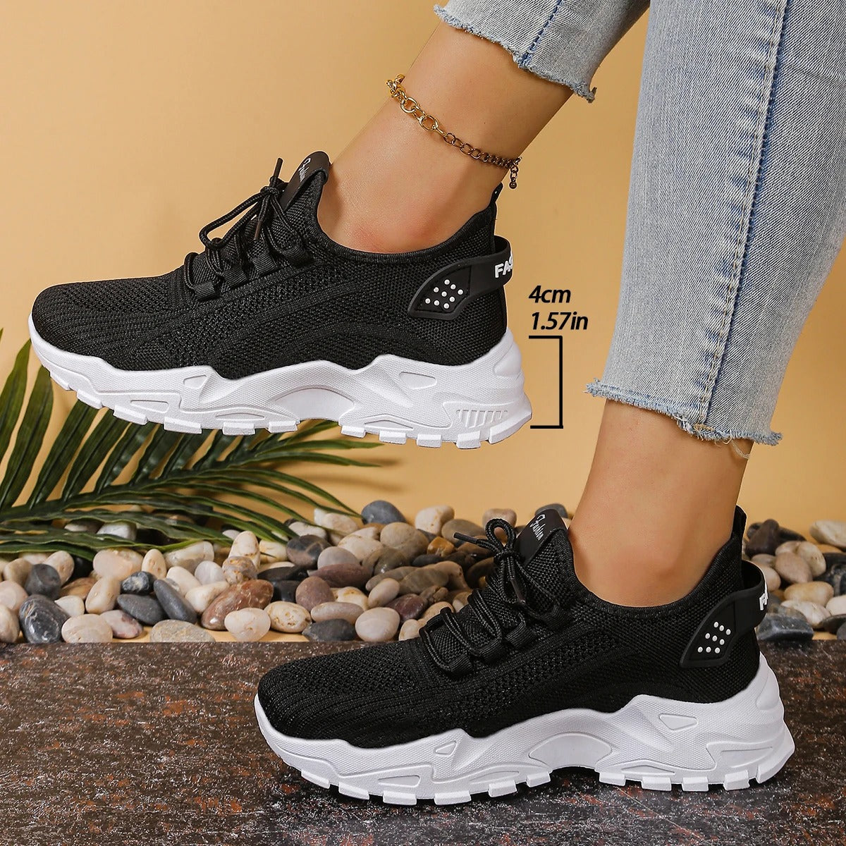 Breathable 2025 Women’s Casual Mesh Sports Shoes – Stylish & Versatile.